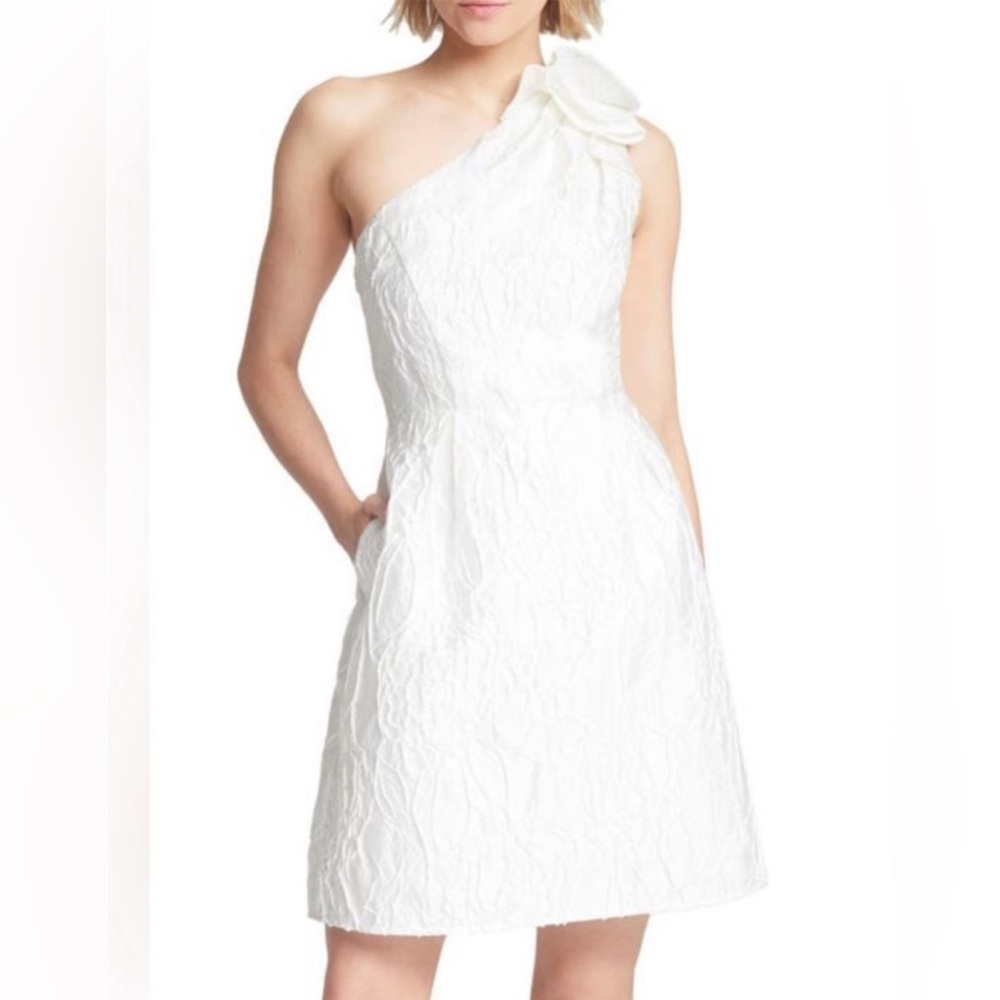 HALSTON HERITAGE Ivory Jacquard Mini Dress With Pockets Size 8